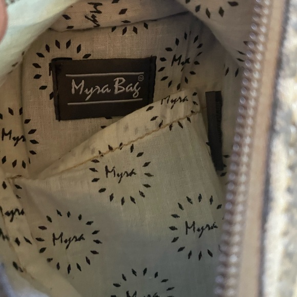 Myra Bag Fannypak - Picture 9 of 14